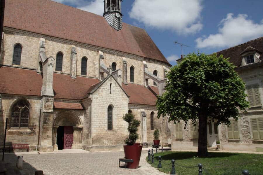 Collégiale Saint-Martin de Chablis