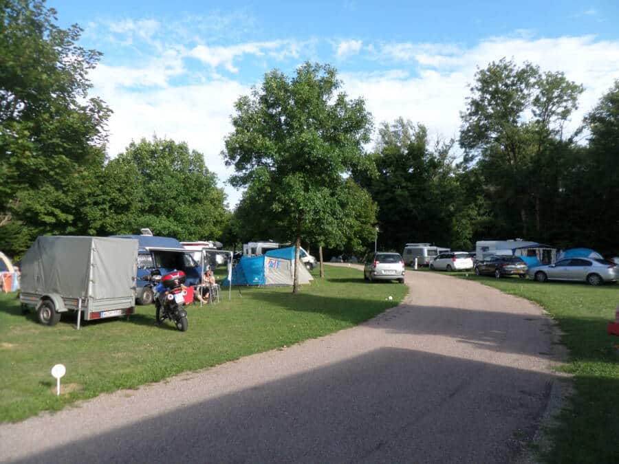 Camping Lézinnes