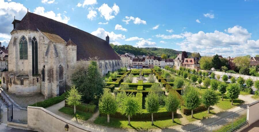 HÔTEL-DIEU DE TONNERRE