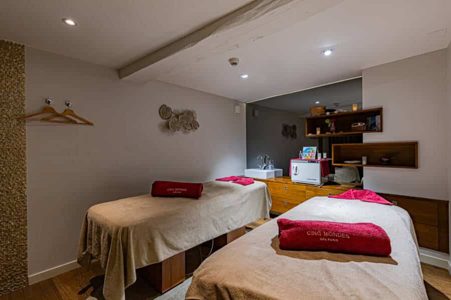 Cabine de massage spa des clos